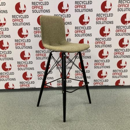 'Elite Bob' Stool with Black Base - Type 1