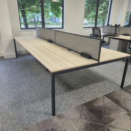 Bank of 4 Arctic Oak 160cm Desks with Grey Screens