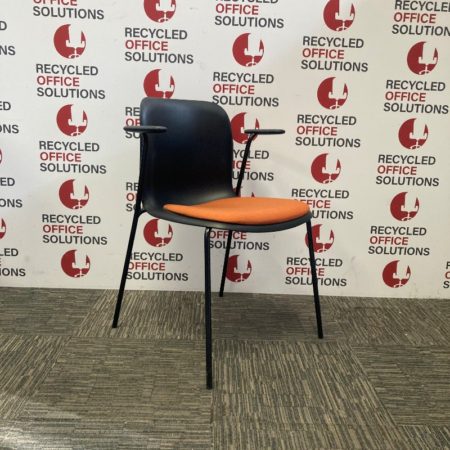 'Howe' Contemporary visitor chair