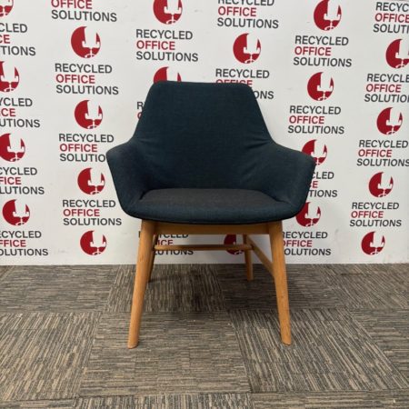 Dark Blue 'Hitch mylius' Reception Chair With Wooden Legs