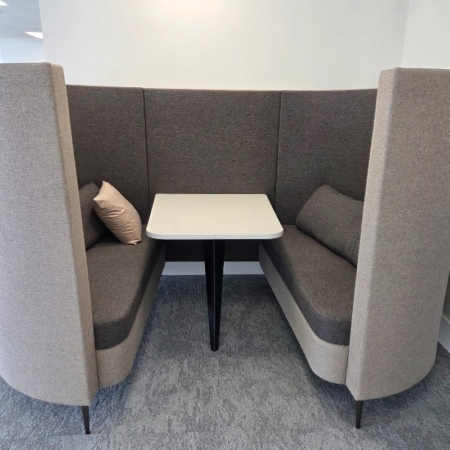 Delia 4 person Den 2 Seat with Table