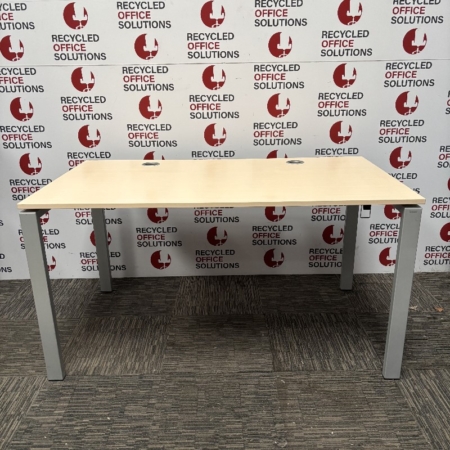 140cm Light Beech Single Desk